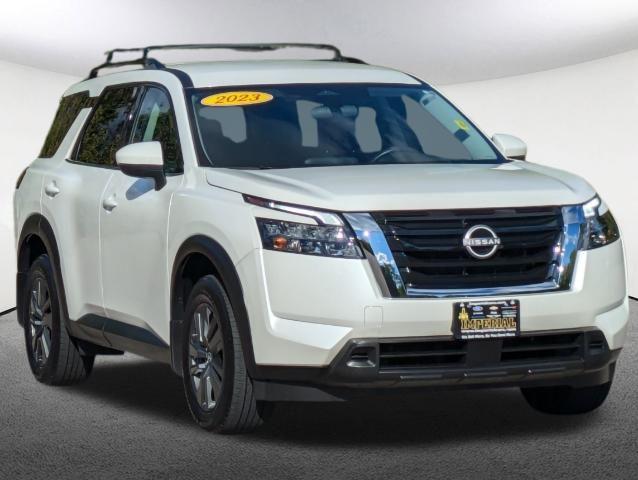 2023 nissan pathfinder sv 4wd