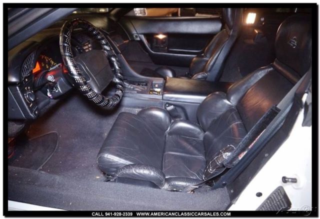 1993 base 2dr hatchback used 5.7l v8 16v automatic coupe