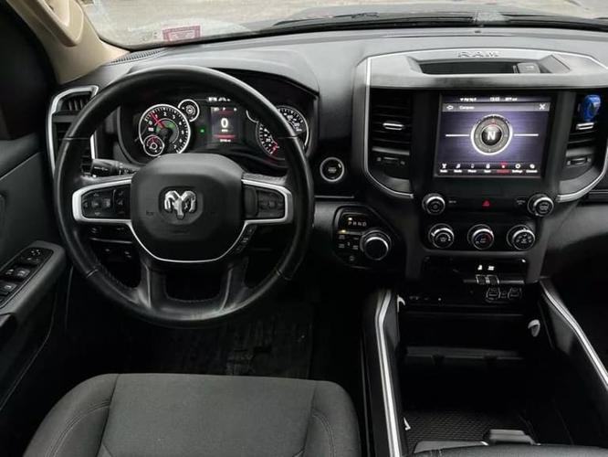 2019 ram 1500 crew cab big horn 4x4 crew cab 144.5 in. wb in kingston, new hampshire