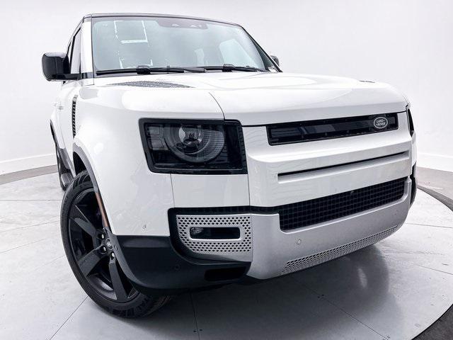 2023 land rover defender 130 se
