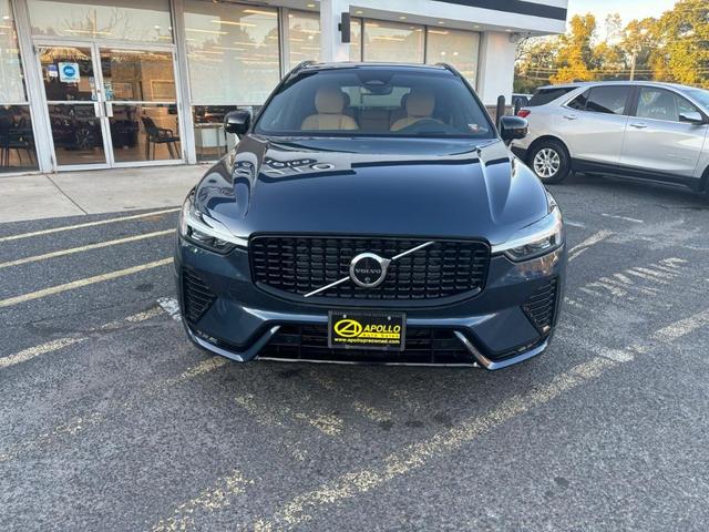 2024 volvo xc60 b5 ultimate dark theme