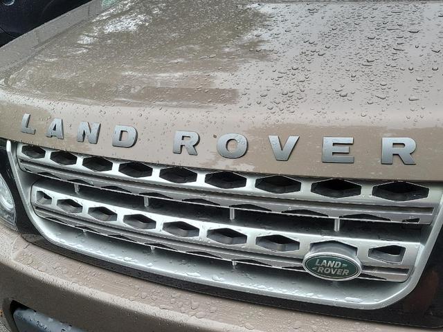 2015 land rover lr4 base