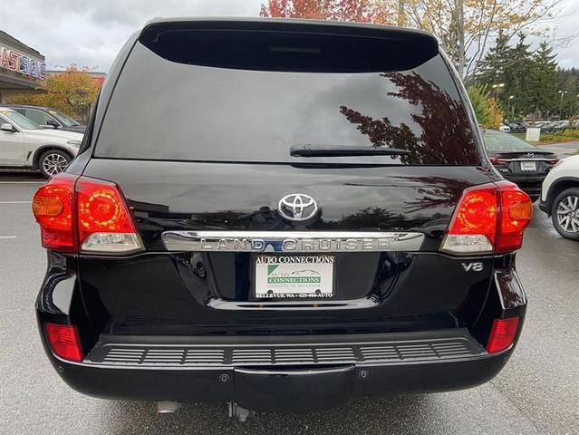 2014 toyota land cruiser v8