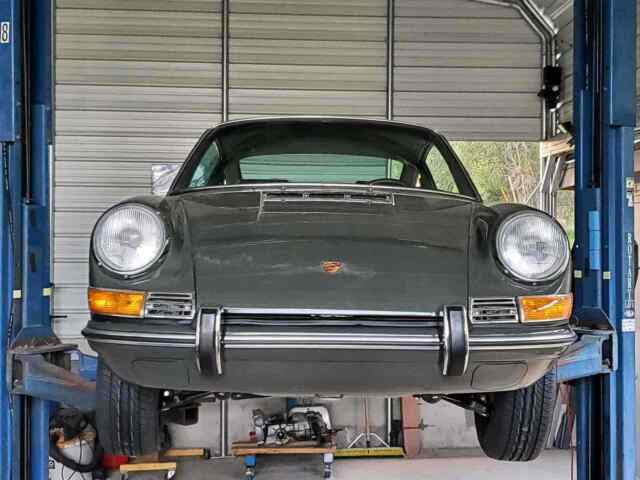 1970 porsche 911 sportscar grey rwd manual t