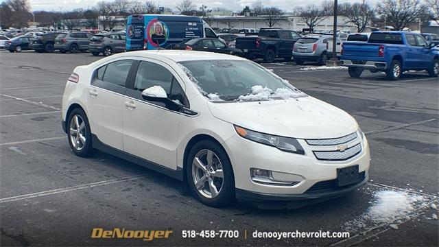 2013 chevrolet volt base