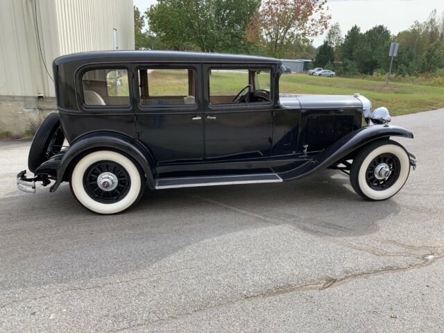 1930 lasalle 340 sedan " factory v8"