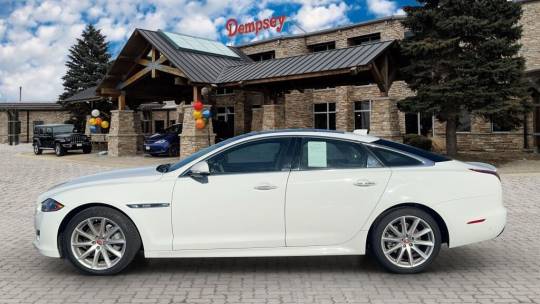 2017 Jaguar XJ
