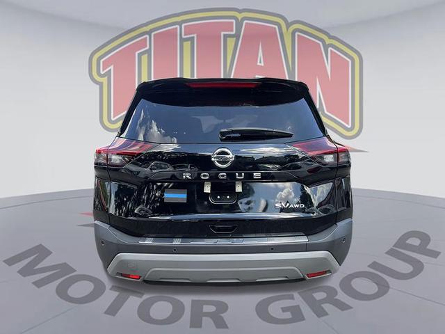 2021 nissan rogue sv