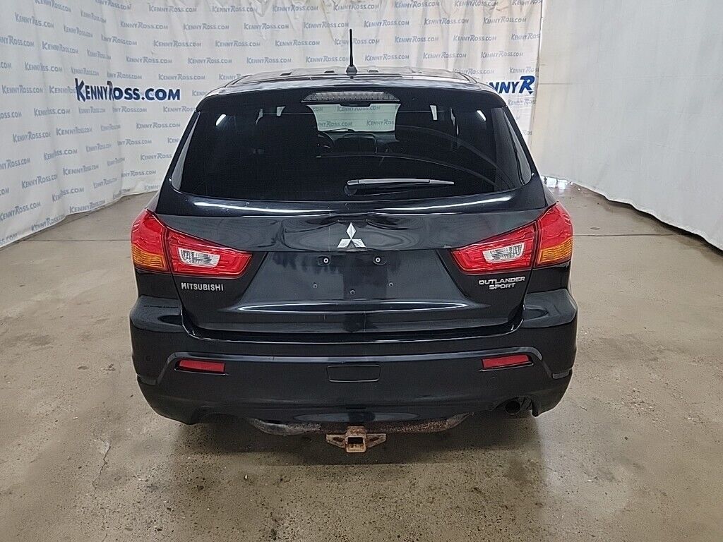 2011 mitsubishi outlander sport es