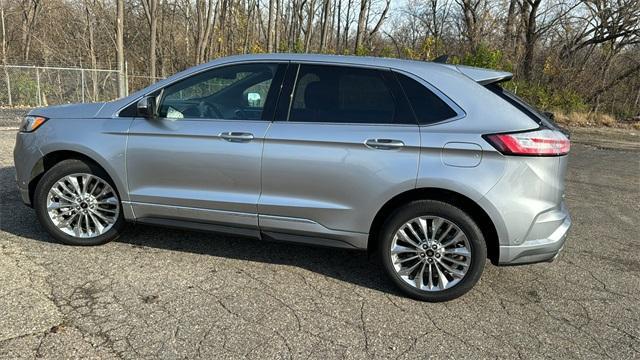 2022 ford edge titanium