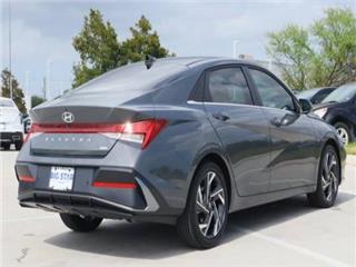 2024 Hyundai Elantra limited