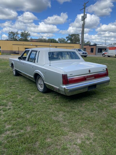 1985 lincoln town car sedan grey rwd automatic