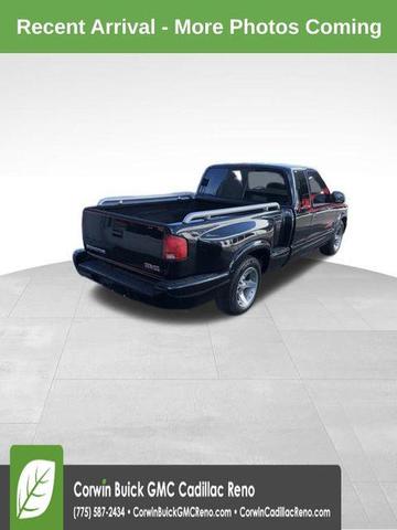 2003 gmc sonoma sls