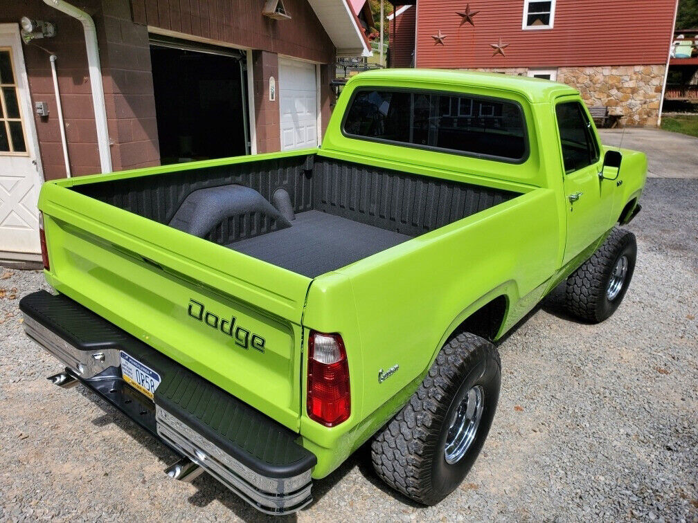 1974 dodge mopar w100 powerwagon rebuilt 318 engine 6in lift dual exhaust