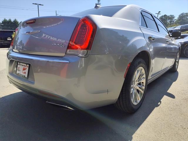2016 chrysler 300 s