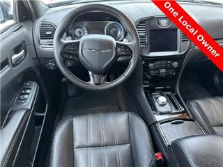 2018 Chrysler 300 s
