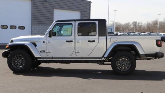 2024 Jeep Gladiator