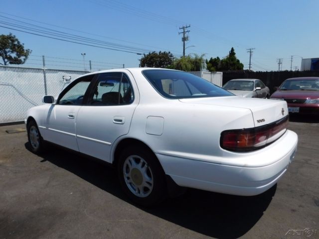 c 1993 toyota camry xle v6 3l v6 24v automatic sedan no reserve