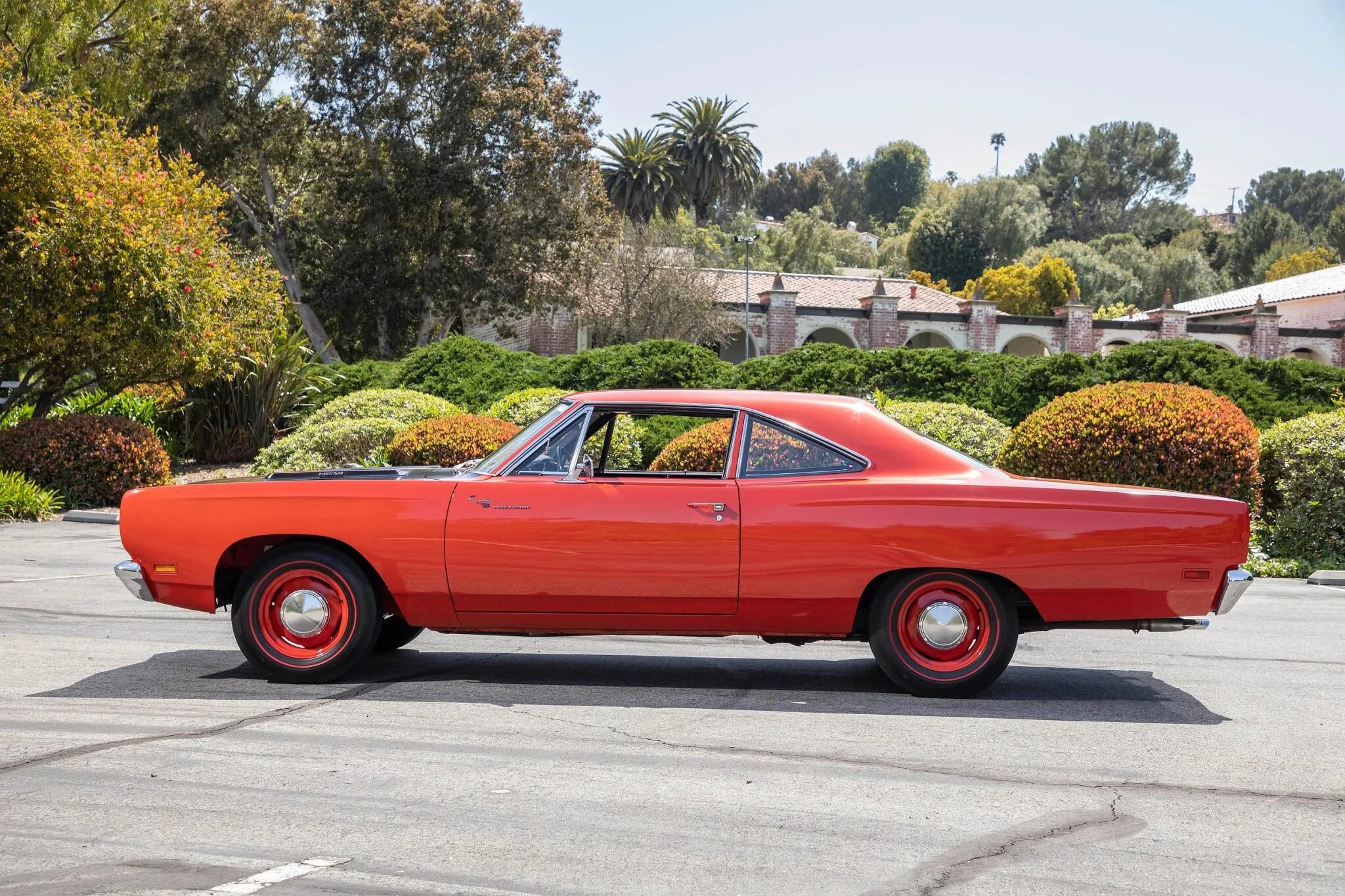 plymouth road runner