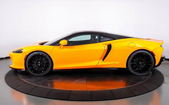 2021 mclaren gt base