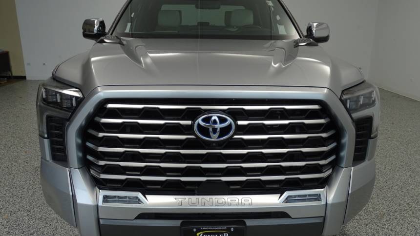 2023 toyota tundra capstone hv