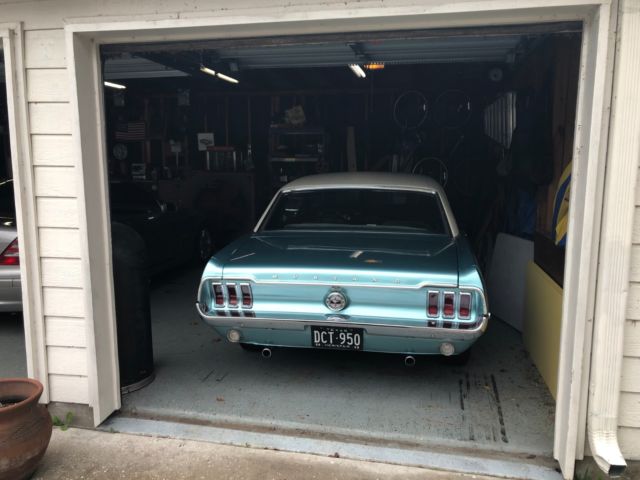 1968 ford mustang coupe :: v8 289 :: blue with white vinyl top