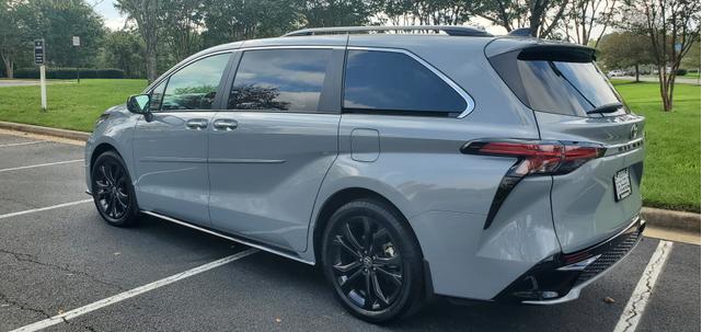 2023 toyota sienna xse
