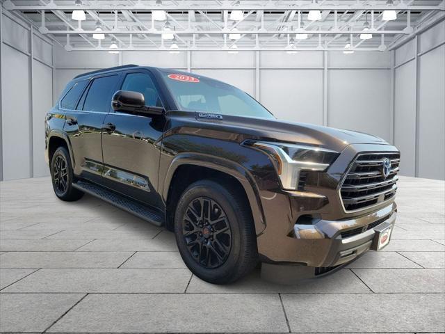 2023 toyota sequoia sr5