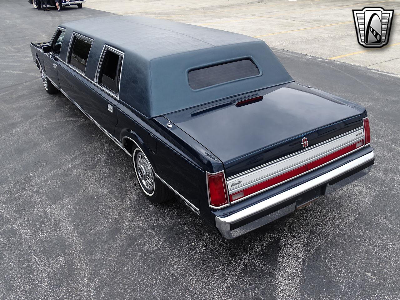 1988 lincoln town car