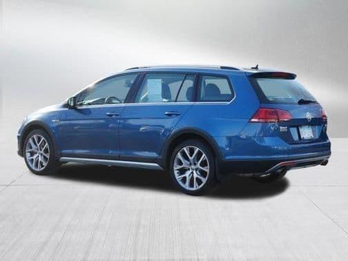 2017 volkswagen golf alltrack in chicago, illinois
