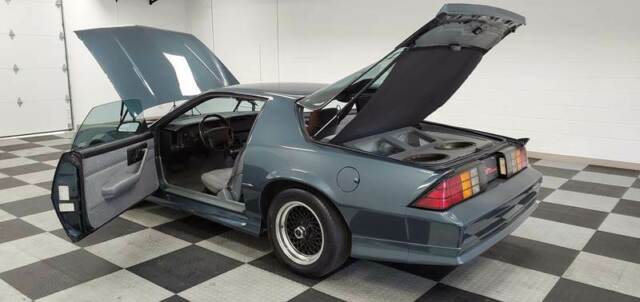 1992 chevrolet camaro rs 2dr hatchback