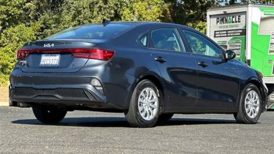 2023 kia forte lx