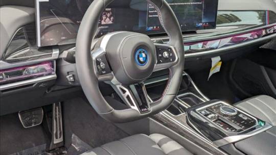 2024 BMW i7