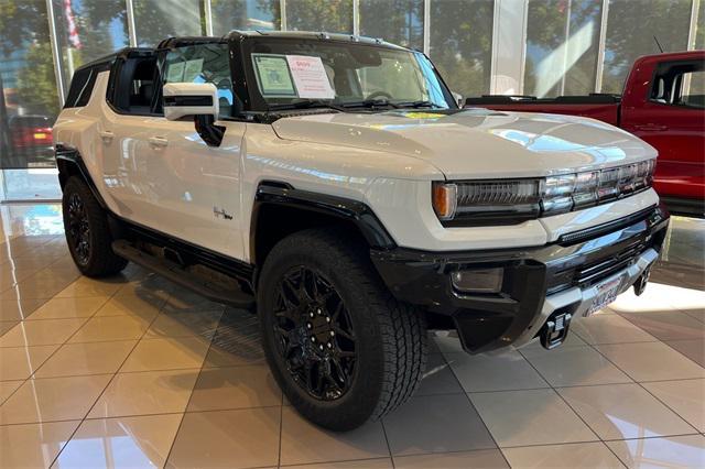2024 gmc hummer ev suv 2x
