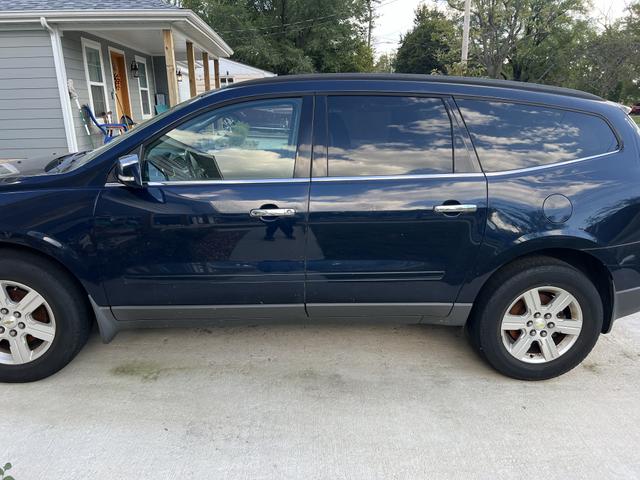 2012 chevrolet traverse lt