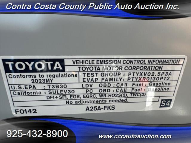 2023 toyota camry se