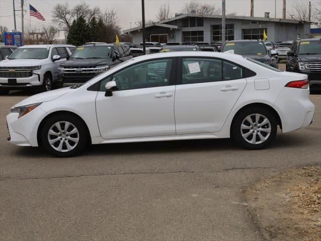 2023 toyota corolla le in madison, wisconsin