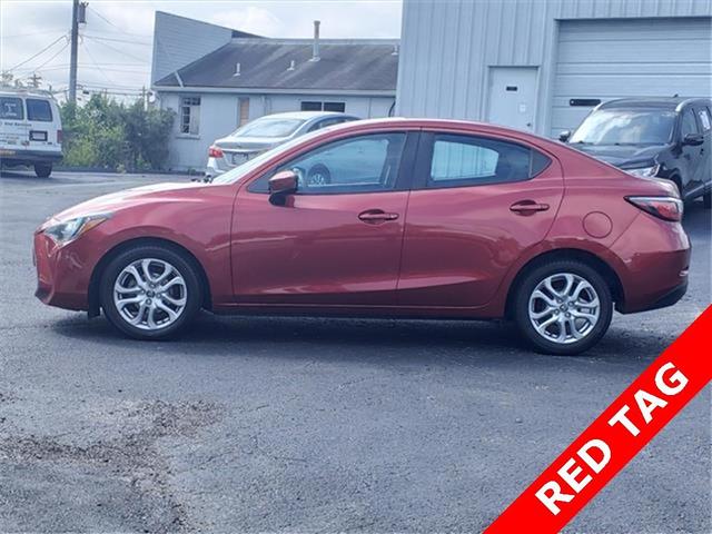 2018 toyota yaris ia base