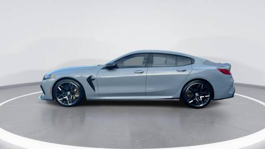 2023 BMW M8