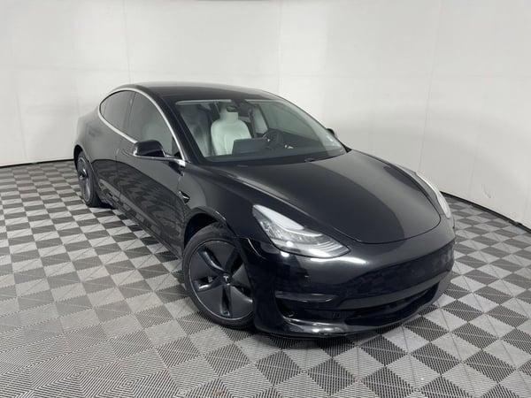 2018 tesla model 3 in northwoods, illinois