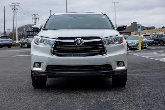2016 toyota highlander limited