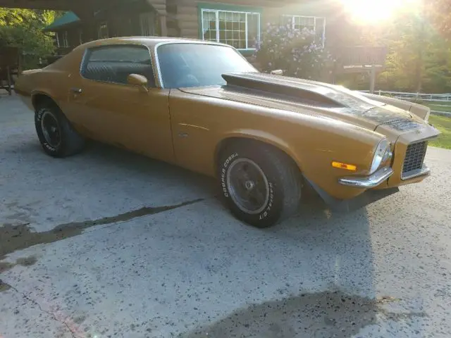 1970 chevrolet camaro coupe 2-door 5.7l project barn find