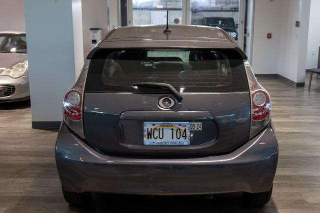 2013 toyota prius c four