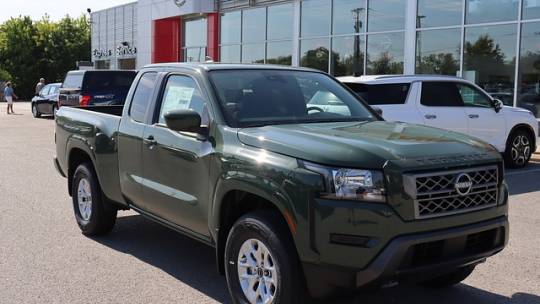 2024 Nissan Navara (Frontier) sv
