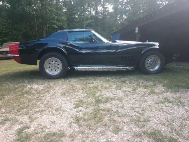 1968 chevrolet corvette,327ci v8,gasoline,4-speed manual, rwd, coupe,am/fm