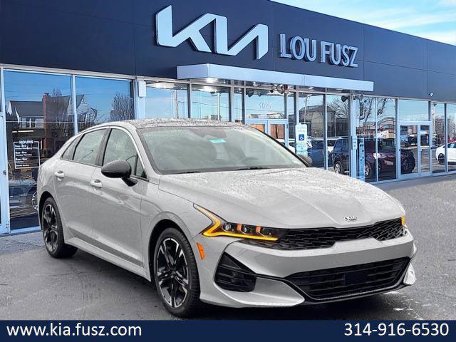 2021 kia k5 gt-line