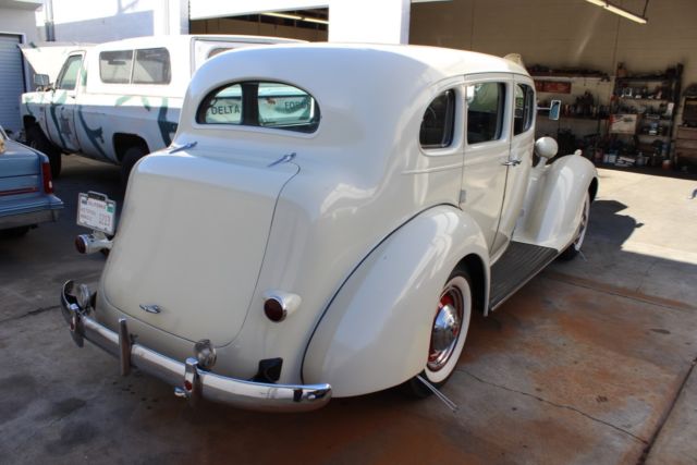 1937 packard 1082 six touring sedan (115-c)