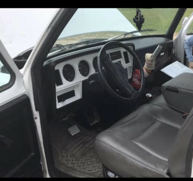 1992 dodge ram d250 cummins diesel 1st gen 12 valve 3/4 ton lots of new parts!