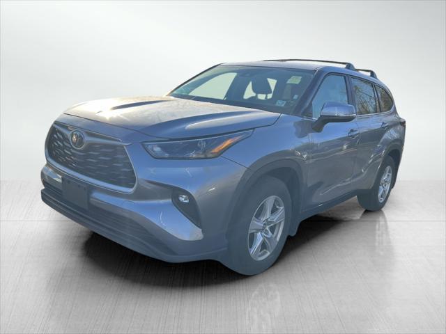 2023 toyota highlander le