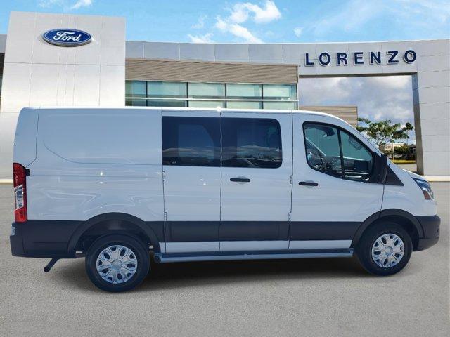 2023 ford transit-250